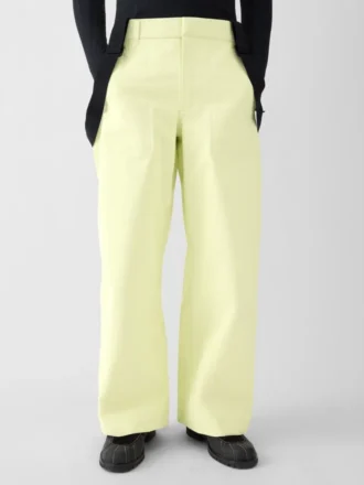 Dopasowane spodnie z Gore-Texu Jacquemus + Nike Dopasowane spodnie z Gore-Texu – współpraca Jacquemus + Nike