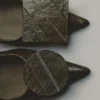 Niskie czółenka Duelo z paskiem wokół kostki Okrągłe i kwadratowe obcasy typu kitten Niskie czółenka Duelo z paskiem wokół kostki Okrągłe i kwadratowe obcasy typu kitten