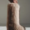 Wysokie buty z sztucznego futra Jacquemus Yeti Moon Boot – we współpracy z Moon Boot